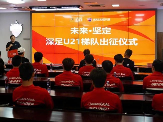 猛烈顶弄h禁欲军人撕裂h视频